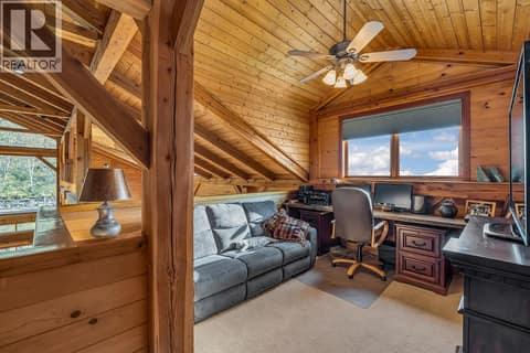 Upstairs Den/Loft at 5705 Upper Booth N Road, Ellison, Kelowna