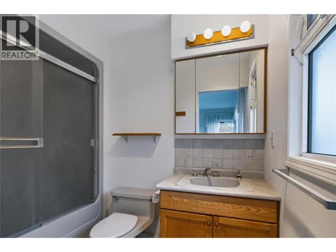 Master Ensuite at 3925 North Naramata Road, Naramata Rural