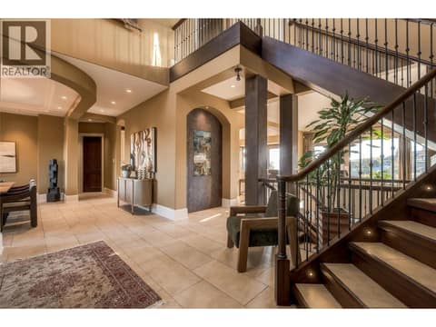 Photo 11 of 706 Highpointe Court, Glenmore, Kelowna