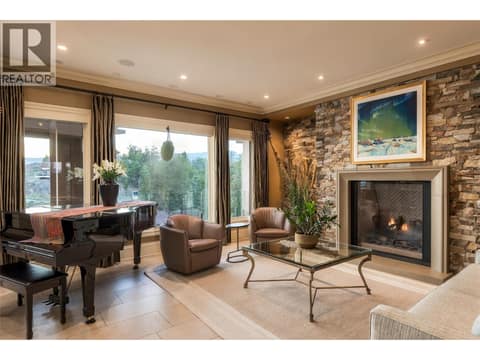 Photo 13 of 706 Highpointe Court, Glenmore, Kelowna