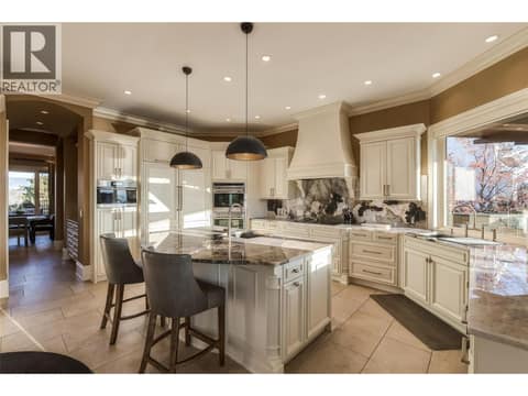 Photo 18 of 706 Highpointe Court, Glenmore, Kelowna
