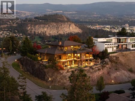 Photo 2 of 706 Highpointe Court, Glenmore, Kelowna