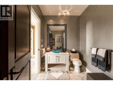 Ensuite / Pool Bathroom at 706 Highpointe Court, Glenmore, Kelowna