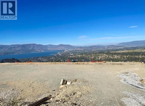 Photo 3 of 1060 Heweston Avenue, Upper Mission, Kelowna