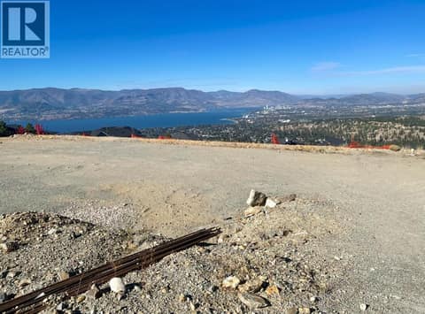 Photo 4 of 1060 Heweston Avenue, Upper Mission, Kelowna