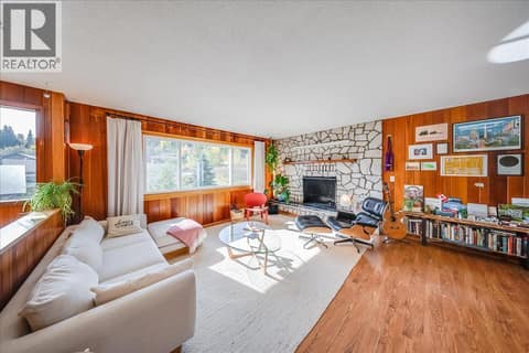 Photo 4 of 1614 Cook Avenue, Rossland