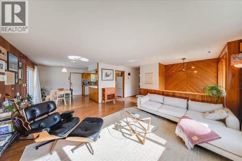 Photo 5 of 1614 Cook Avenue, Rossland