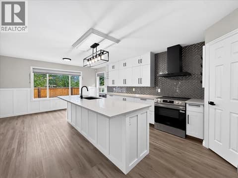 Photo 9 of 640 Upper Lakeview Road Unit# 48, Invermere Rural