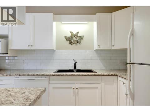 Photo 4 of 4209 25 Street Unit# 7, Harwood, Vernon