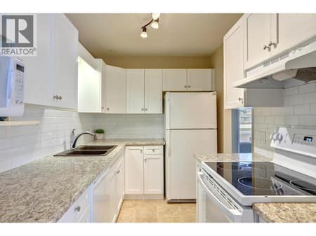 Photo 6 of 4209 25 Street Unit# 7, Harwood, Vernon
