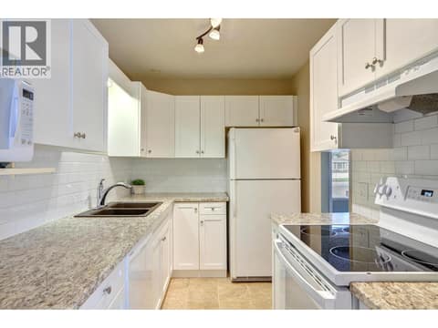 Photo 6 of 4209 25 Street Unit# 7, Harwood, Vernon
