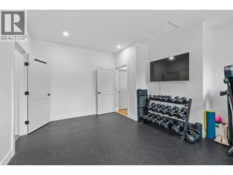 2nd floor at 2475 Maquinna Road, South East Kelowna