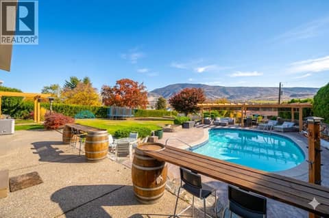 Backyard at 6521 BELLEVUE Drive, Oliver