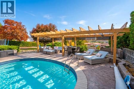 Pool space at 6521 BELLEVUE Drive, Oliver