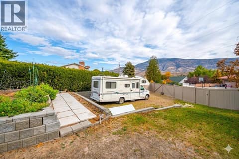 RV/Boat parking at 6521 BELLEVUE Drive, Oliver