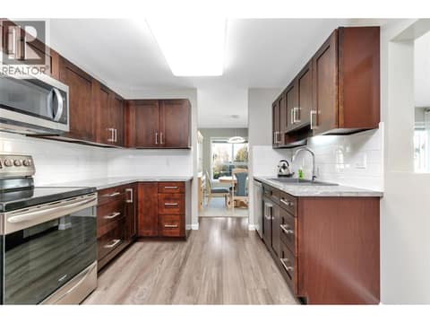 Photo 4 of 1329 KLO Road Unit# 404, Springfield/Spall, Kelowna