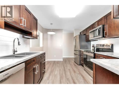 Photo 7 of 1329 KLO Road Unit# 404, Springfield/Spall, Kelowna