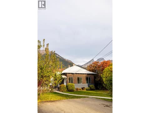 Photo 3 of 761 4th Avenue, Fernie