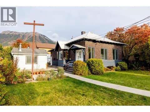 Photo 9 of 761 4th Avenue, Fernie
