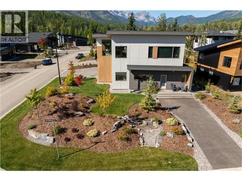 Photo 95 of 1 Huckleberry Place, Fernie