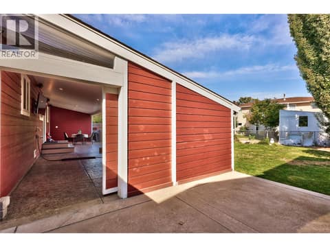 Photo 31 of 732 Ivy Avenue, North Kamloops