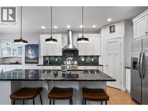 Photo 5 of 810 Woodrush Court, Westsyde, Kamloops