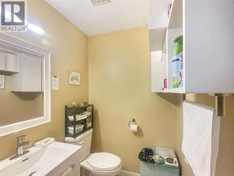 Ensuite at 337 MCKINNEY Road Unit# 211, Oliver