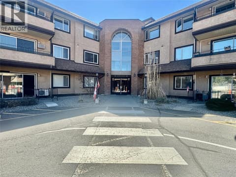 Outside front at 337 MCKINNEY Road Unit# 211, Oliver