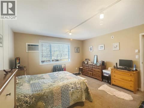Primary bedroom at 337 MCKINNEY Road Unit# 211, Oliver