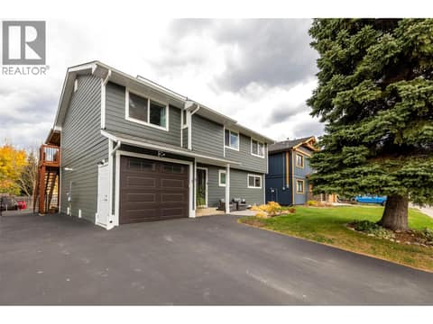 Photo 4 of 36 Mt Klauer Street, Fernie