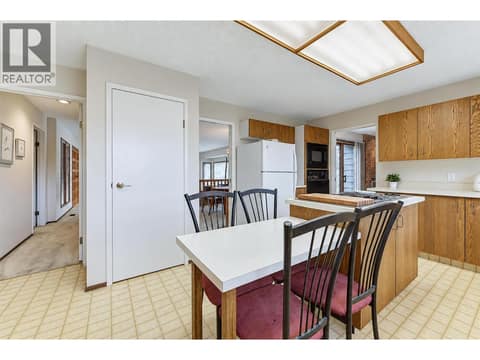 Photo 17 of 392 Valley Road N, North Glenmore, Kelowna