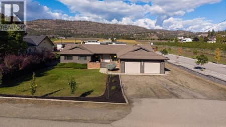 Photo 2 of 392 Valley Road N, North Glenmore, Kelowna