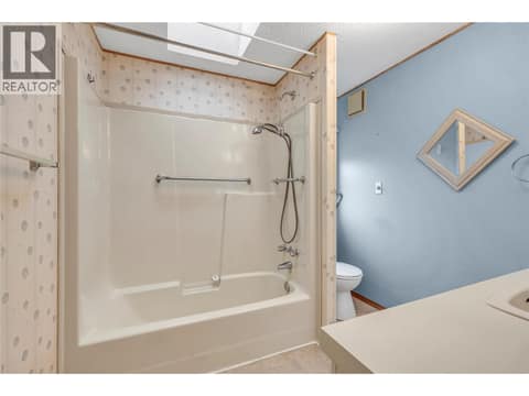 Photo 13 of 98 Okanagan Avenue E Unit# 25, Industrial Area, Penticton
