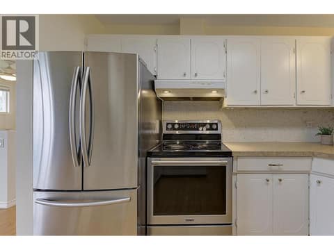 Photo 11 of 430 Perth Road, Rutland South, Kelowna