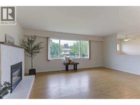 Photo 6 of 430 Perth Road, Rutland South, Kelowna
