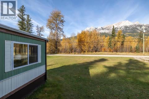 Photo 10 of 9882 Victoria Street, Fernie