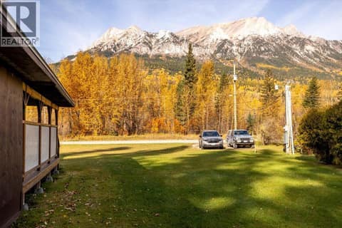 Photo 13 of 9882 Victoria Street, Fernie