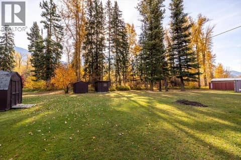 Photo 14 of 9882 Victoria Street, Fernie