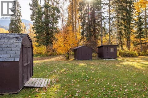 Photo 15 of 9882 Victoria Street, Fernie