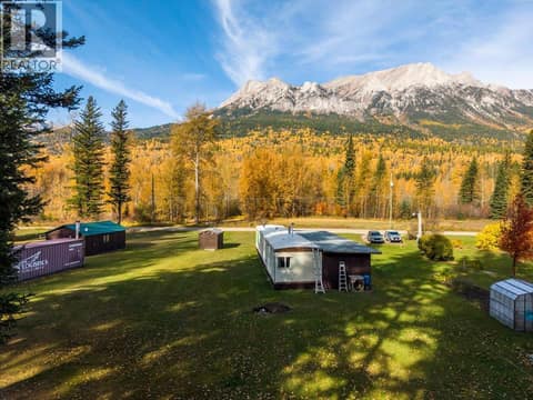 Photo 33 of 9882 Victoria Street, Fernie