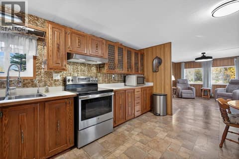 Photo 44 of 9882 Victoria Street, Fernie