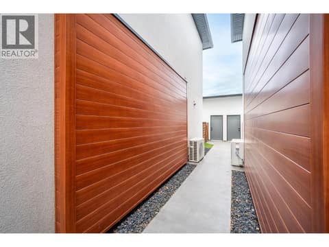 Photo 5 of 1929 Ethel Street, Springfield/Spall, Kelowna