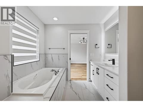 Photo 18 of 2620 Briarwood Avenue, Brocklehurst, Kamloops