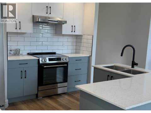 Photo 9 of 2620 Briarwood Avenue, Brocklehurst, Kamloops
