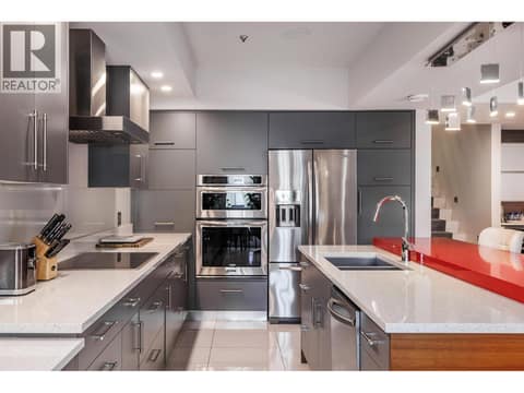 Kitchen at 1156 Sunset Drive Unit# 113, Kelowna North