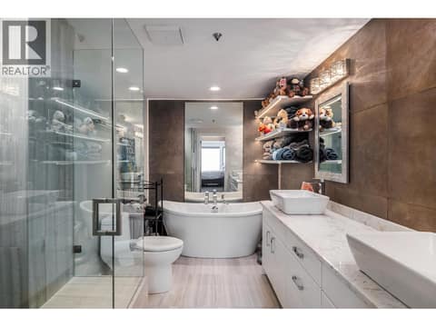 Primary Ensuite at 1156 Sunset Drive Unit# 113, Kelowna North