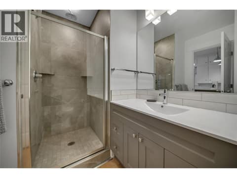 Photo 16 of 597 Eckhardt Avenue E, Main North, Penticton
