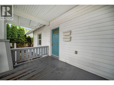 Photo 4 of 597 Eckhardt Avenue E, Main North, Penticton