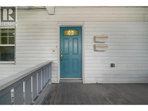 Photo 5 of 597 Eckhardt Avenue E, Main North, Penticton