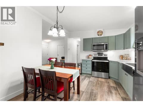 Photo 14 of 4701 Pleasant Valley Road Unit# 13, Harwood, Vernon